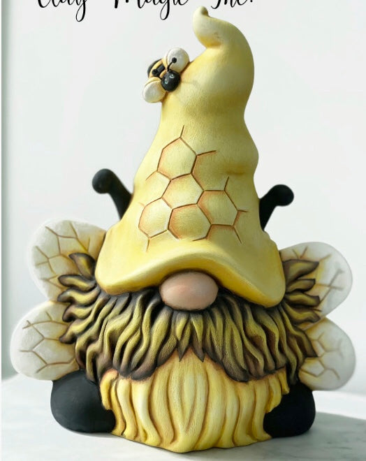 CM BuzzBee Gnome 11.75”Tx10”W