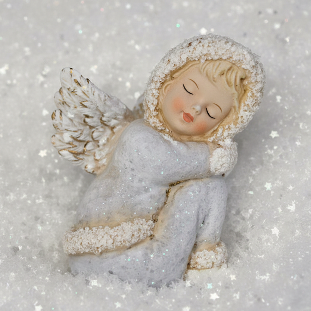 Winter Cherub Sleeping 4"T
