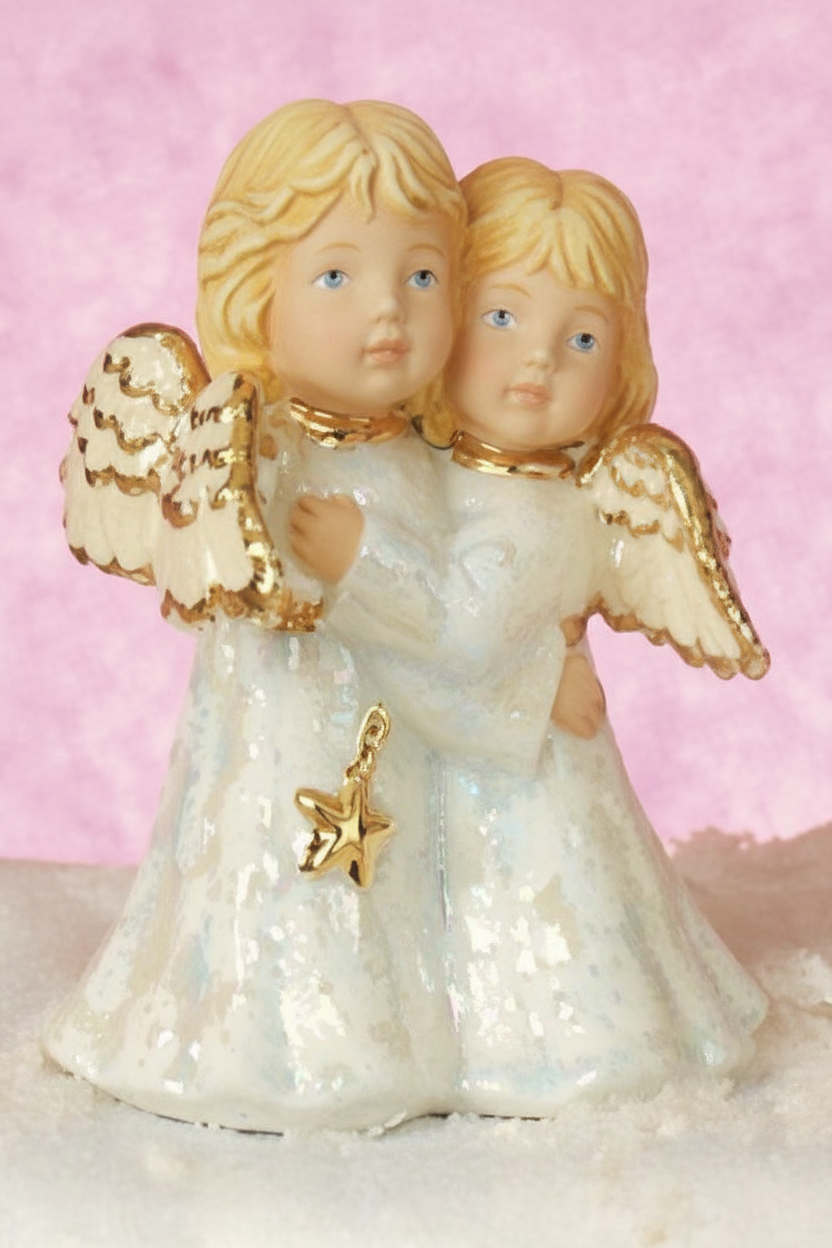 Small Hugging Star Angels 4.5"T