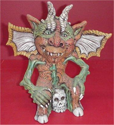 Gargoyle & Skull 13"t. unpainted