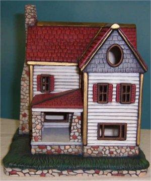 Petro Grimsby House 8.5"t x 7.5"w