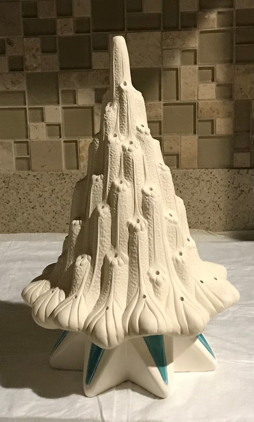 CM Lava tree w/base11”t